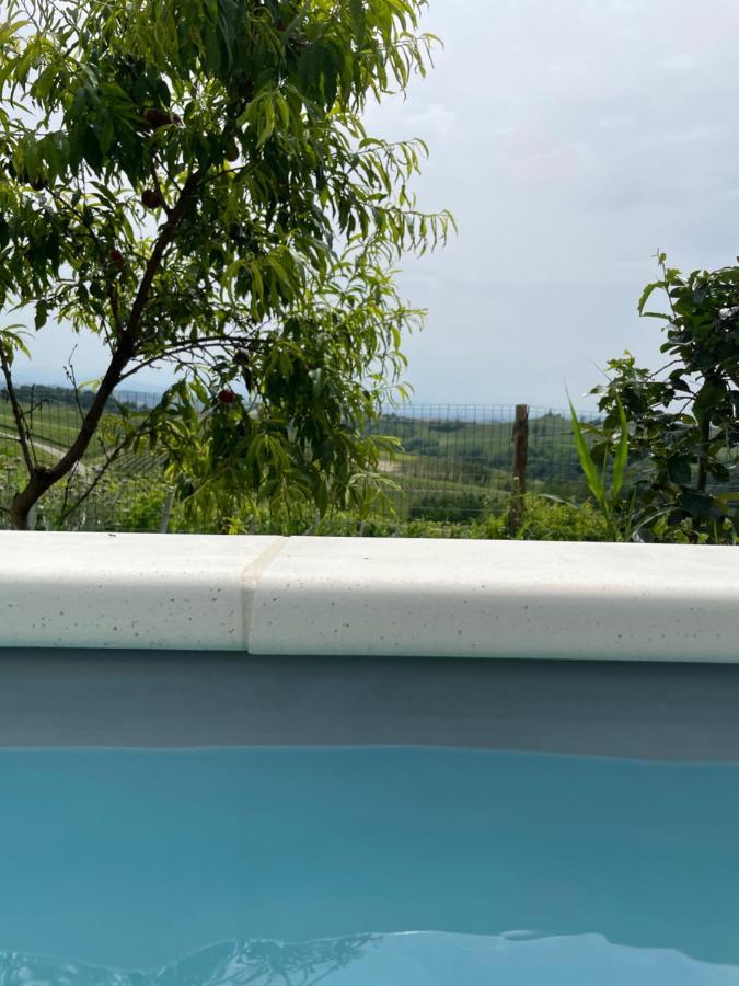 Agriturismo La Ca Veja Monforte D'Alba Eksteriør billede