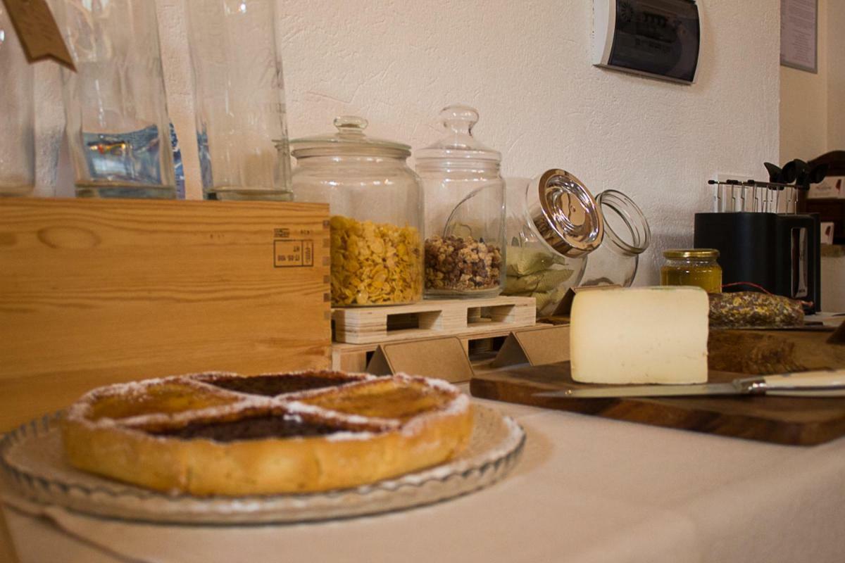 Agriturismo La Ca Veja Monforte D'Alba Eksteriør billede