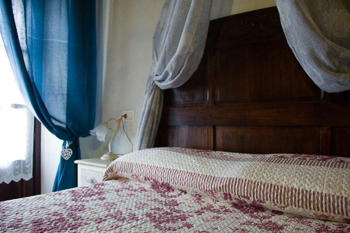 Agriturismo La Ca Veja Monforte D'Alba Eksteriør billede
