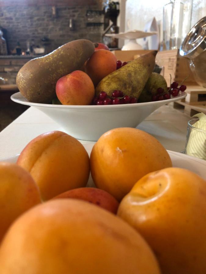 Agriturismo La Ca Veja Monforte D'Alba Eksteriør billede